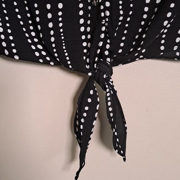 Adrienne Vittadini Striped Tie-Front Blouse Top 1X - Picture 3 of 10